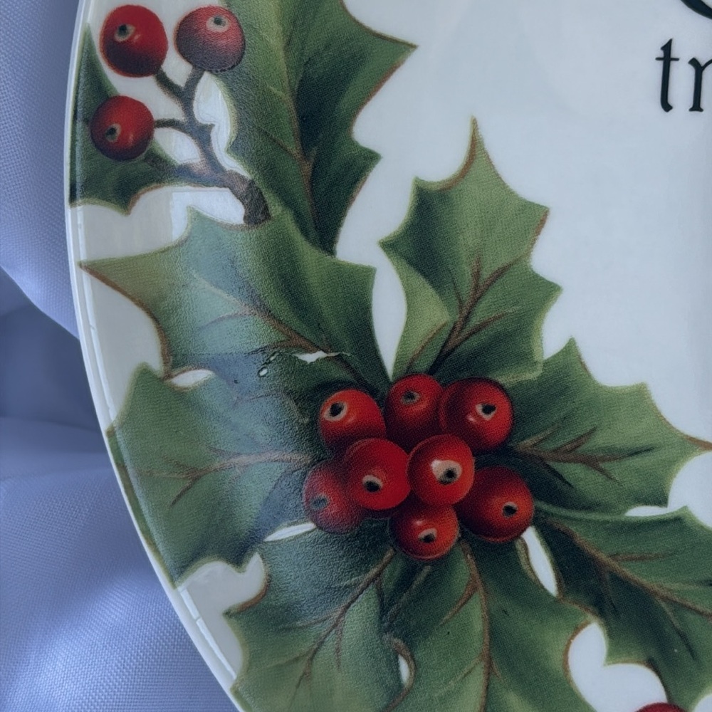 Christmas Holly Decorative Plate - Picture 2 of 5